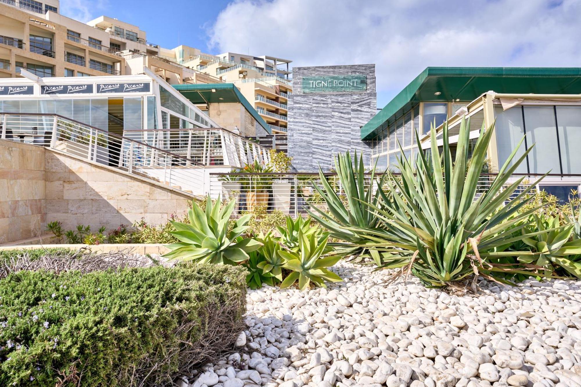 Stylish Apartment In Tigne Point スリーマ エクステリア 写真